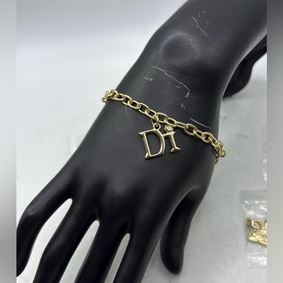 Vintage Di Gold Chain Bracelet w/Charms - Picture 1 of 3